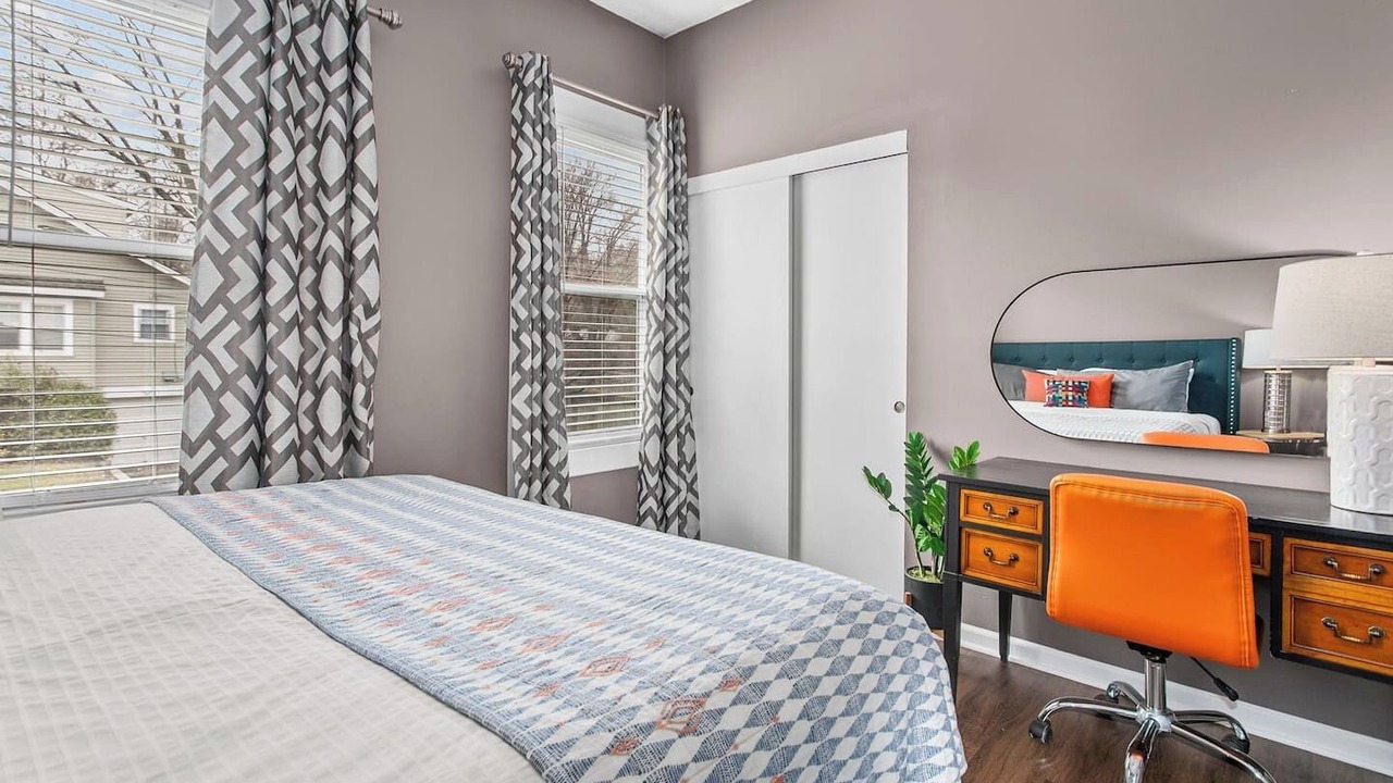 Photo of Bedroom in Rosedale