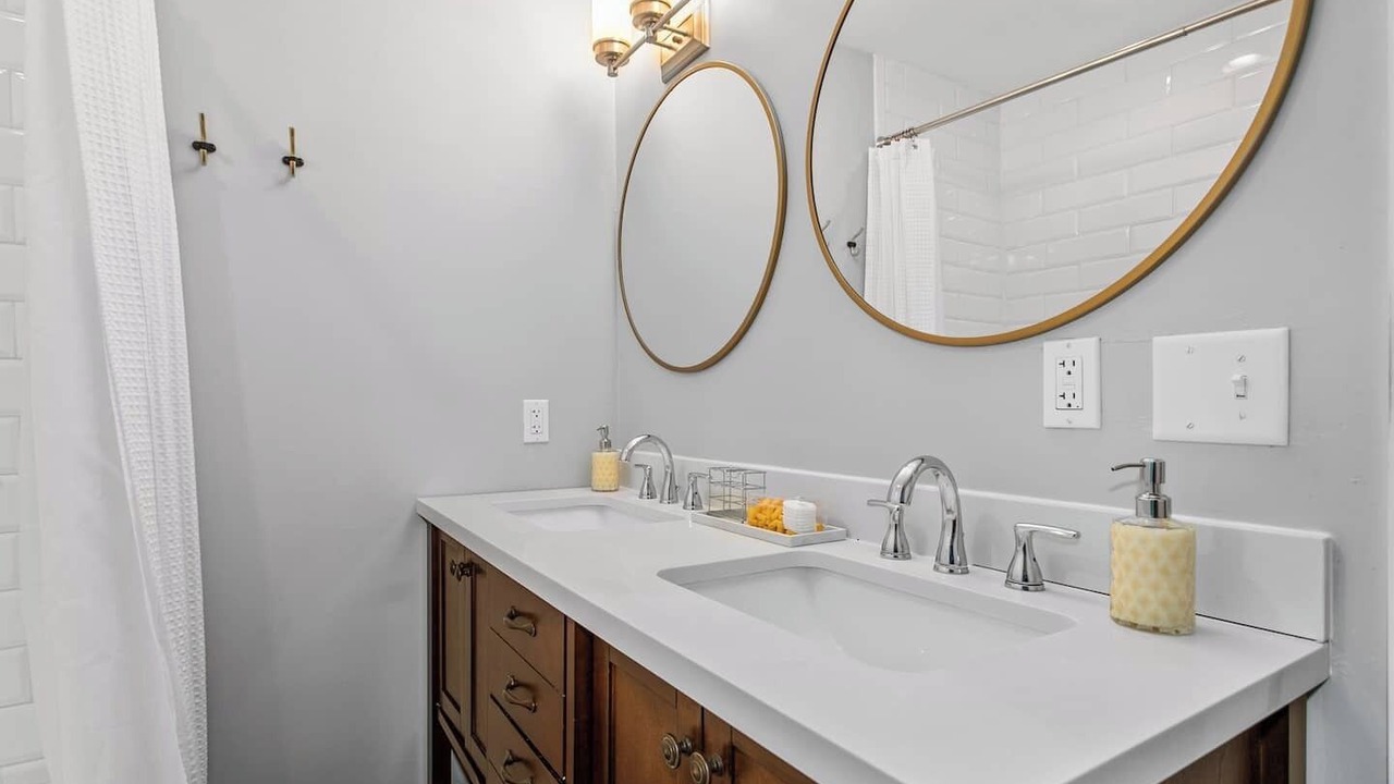 Photo of Bathroom in Rosedale