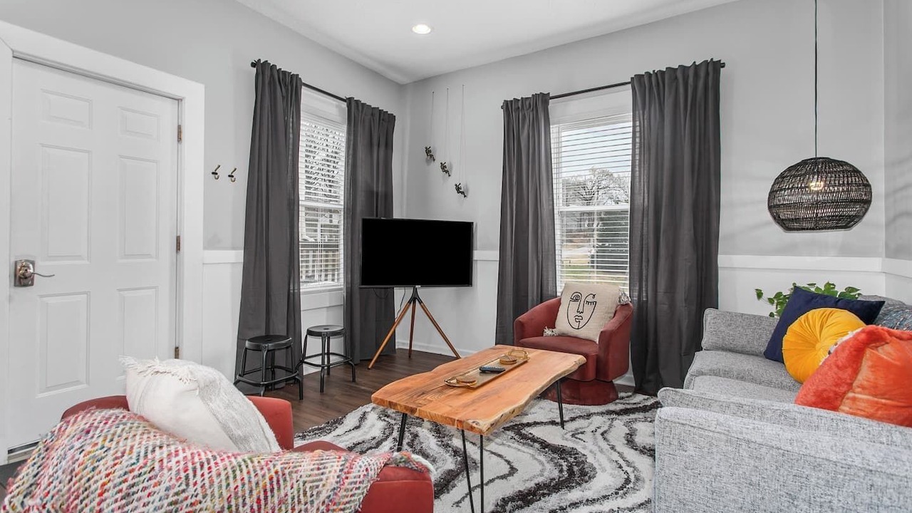 Photo of Livingroom in Rosedale