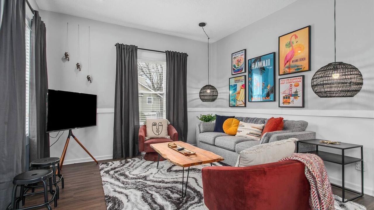 Photo of Livingroom in Rosedale