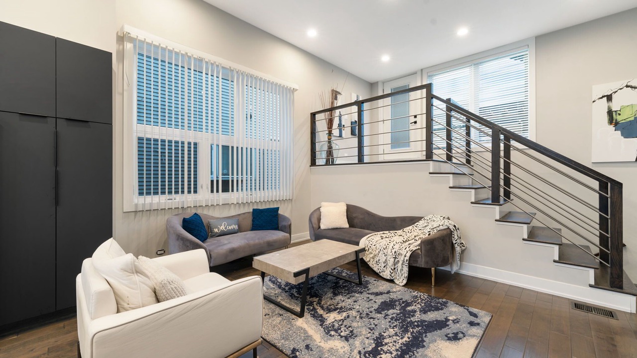 Photo of Livingroom in West Bucktown
