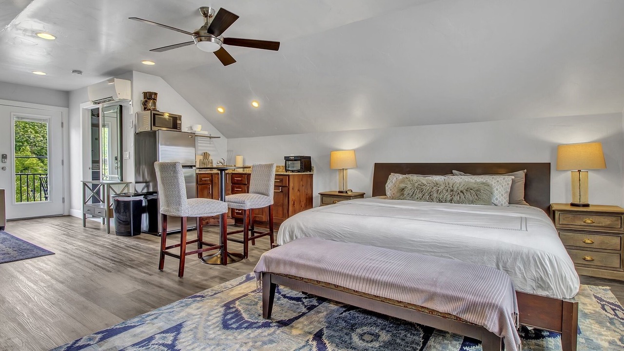 Photo of Bedroom in Canyon Rim