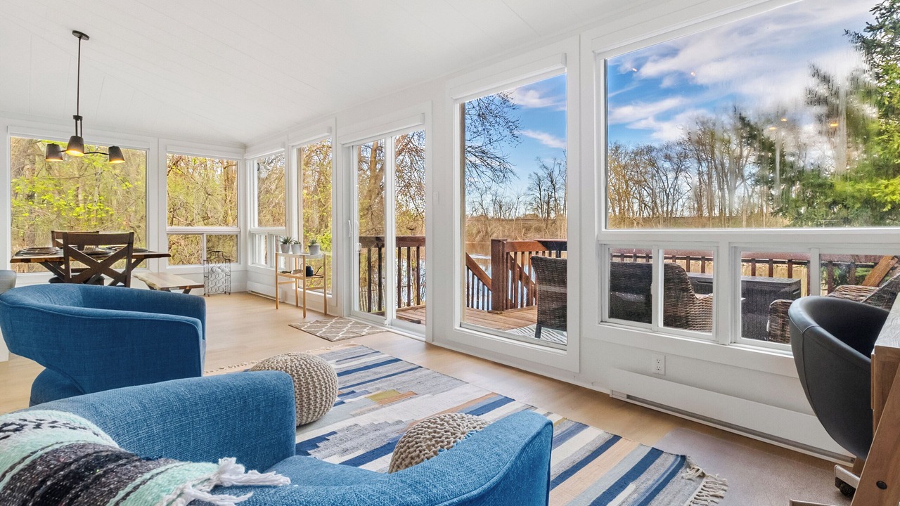 Photo of Livingroom in L'Ile-Perrot