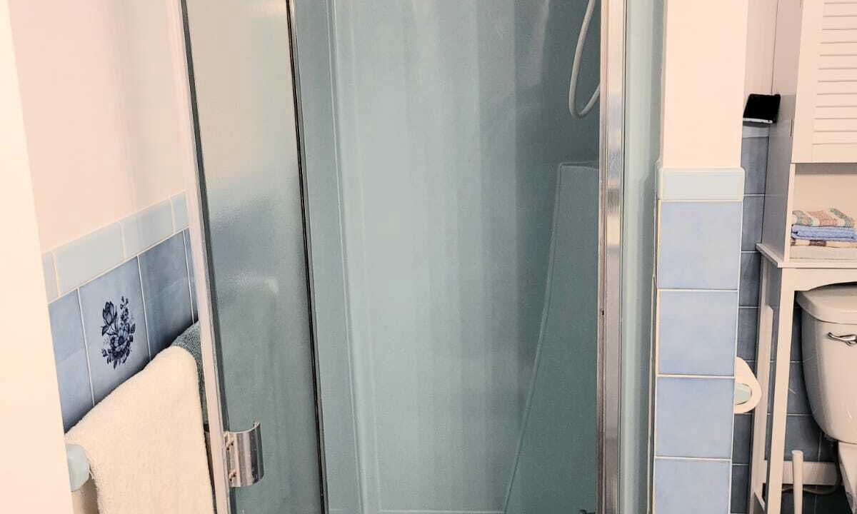 Photo of Bathroom in Longueuil