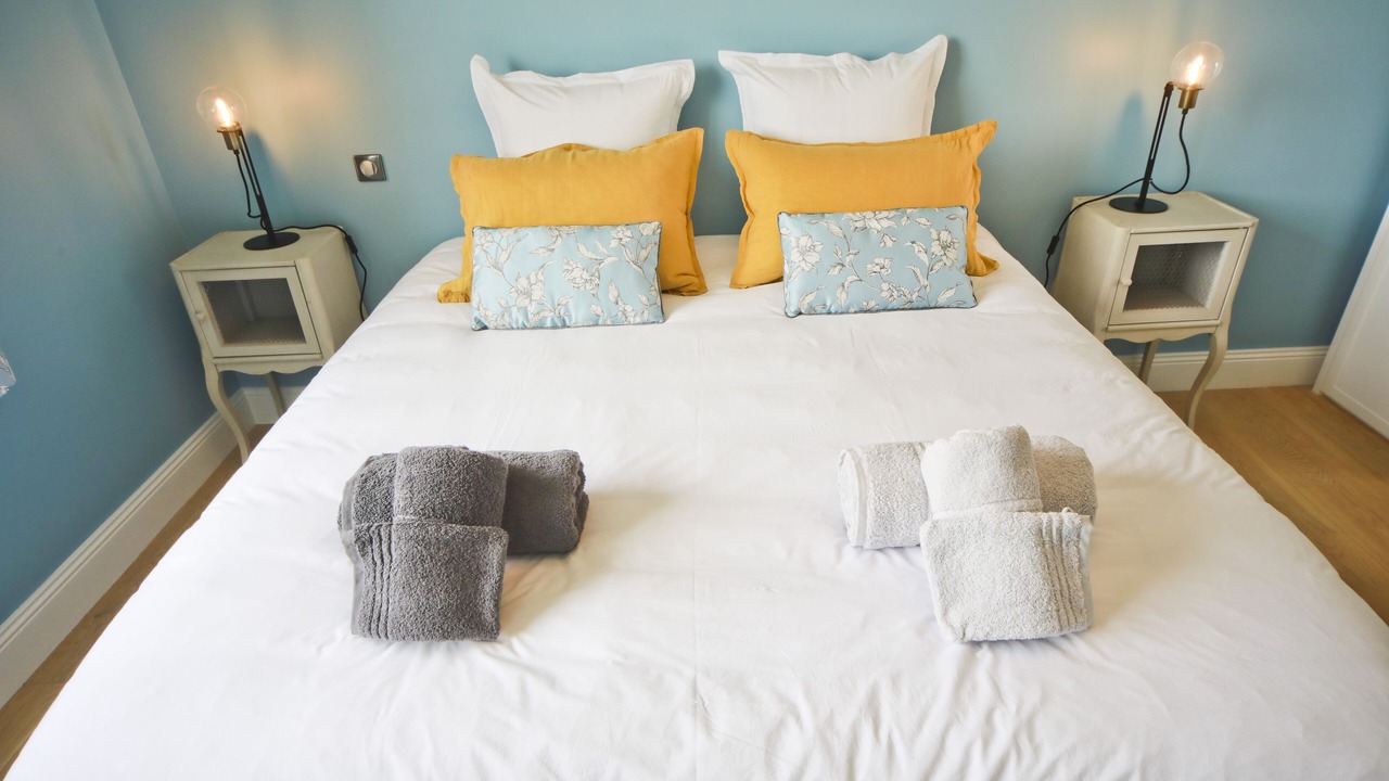 Photo of Bedroom in Saint-Cyr-sur-Morin