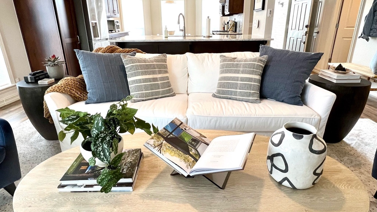 Photo of Livingroom in Jenks