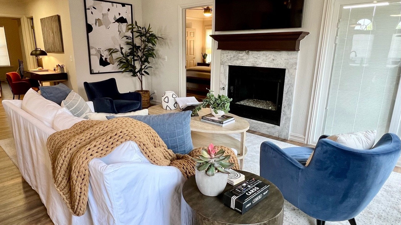 Photo of Livingroom in Jenks