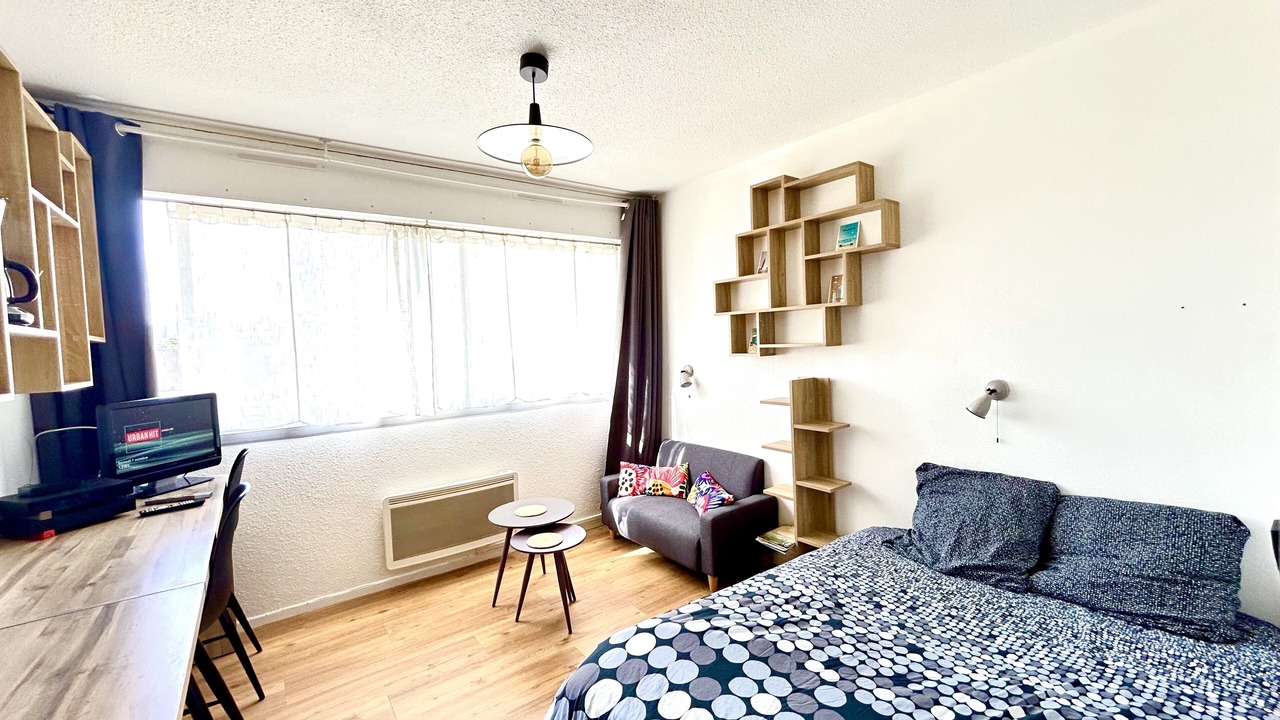 Photo of Bedroom in Saint-Nazaire