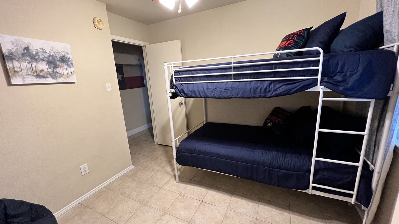 Photo of Bedroom in Atascocita