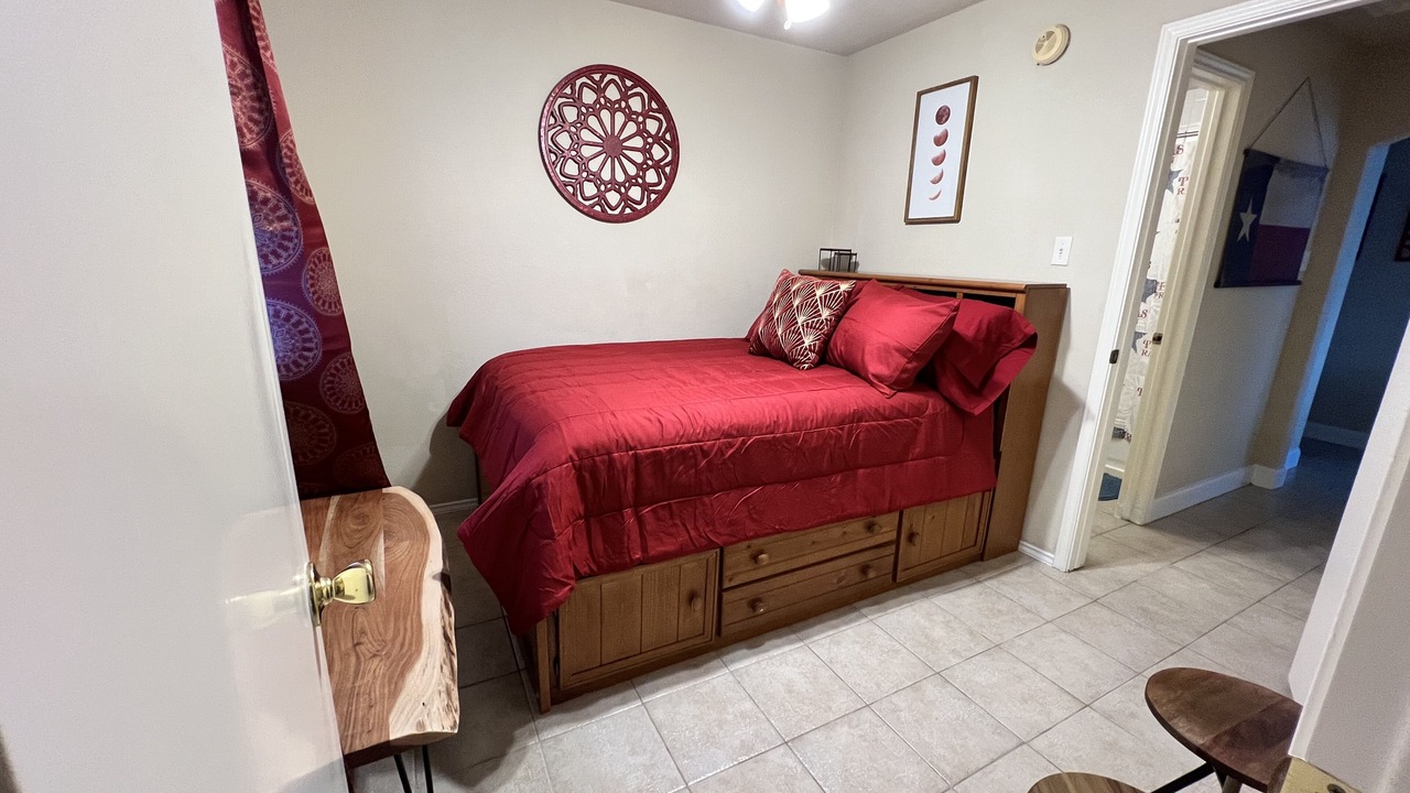 Photo of Bedroom in Atascocita