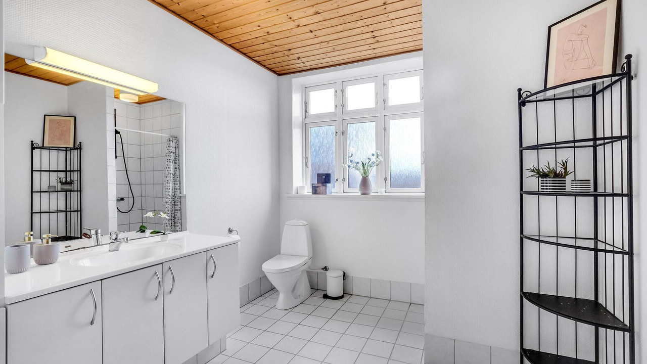 Photo of Bathroom in Struer