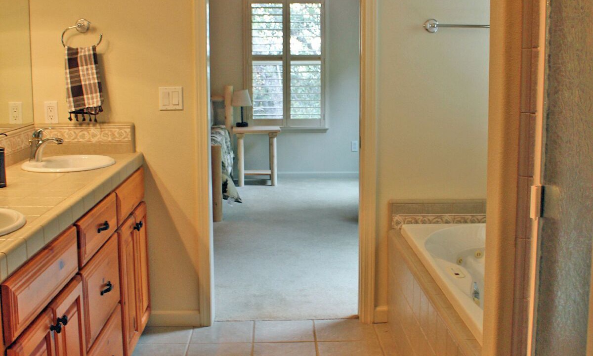 Photo of Bathroom in Twain Harte