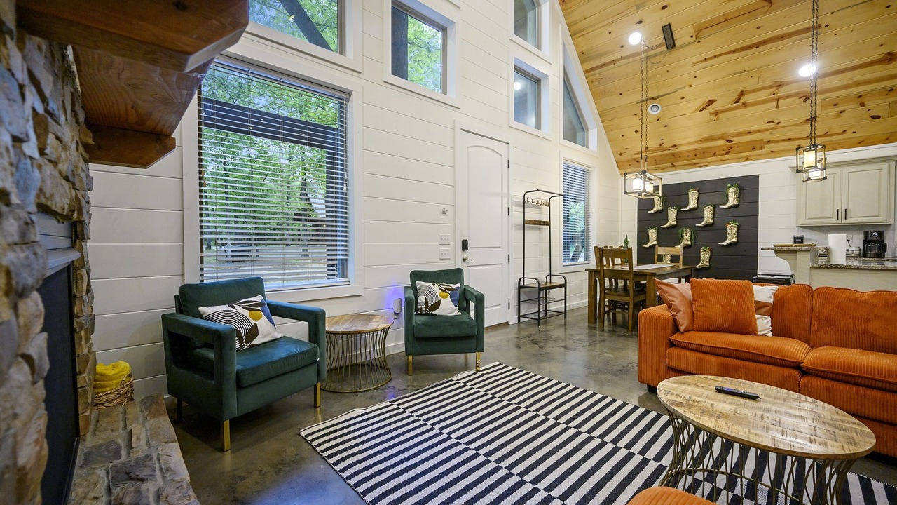 Photo of Livingroom in Hochatown