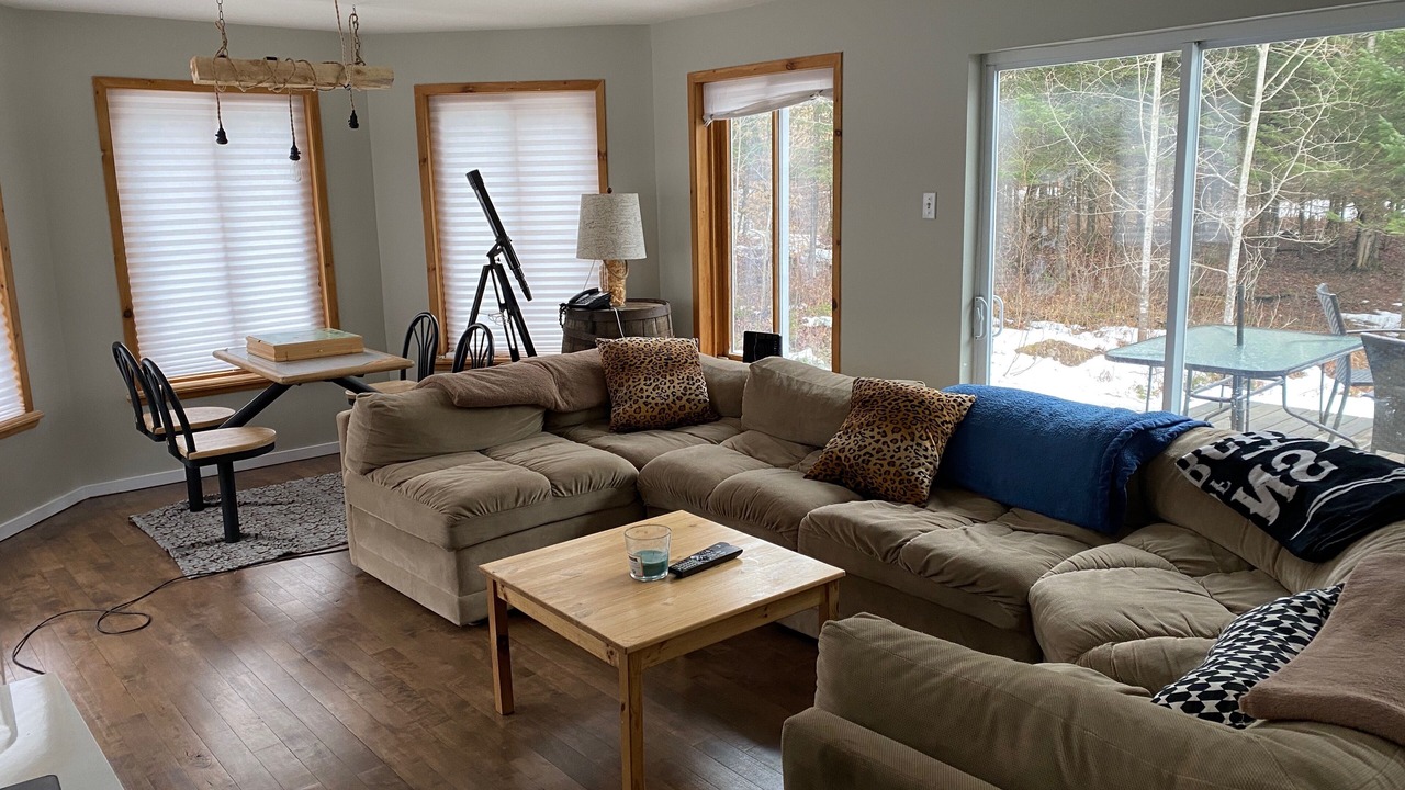 Photo of Livingroom in Amherst