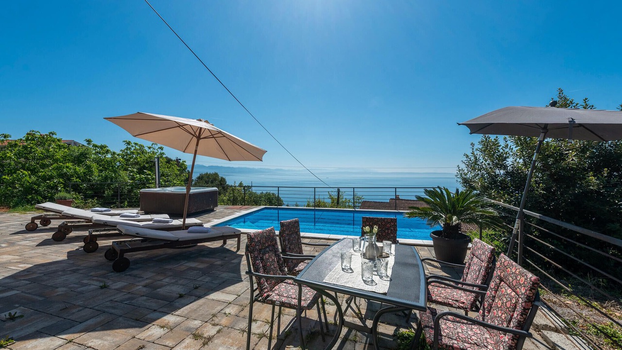 Photo of Outdoor in Bregi