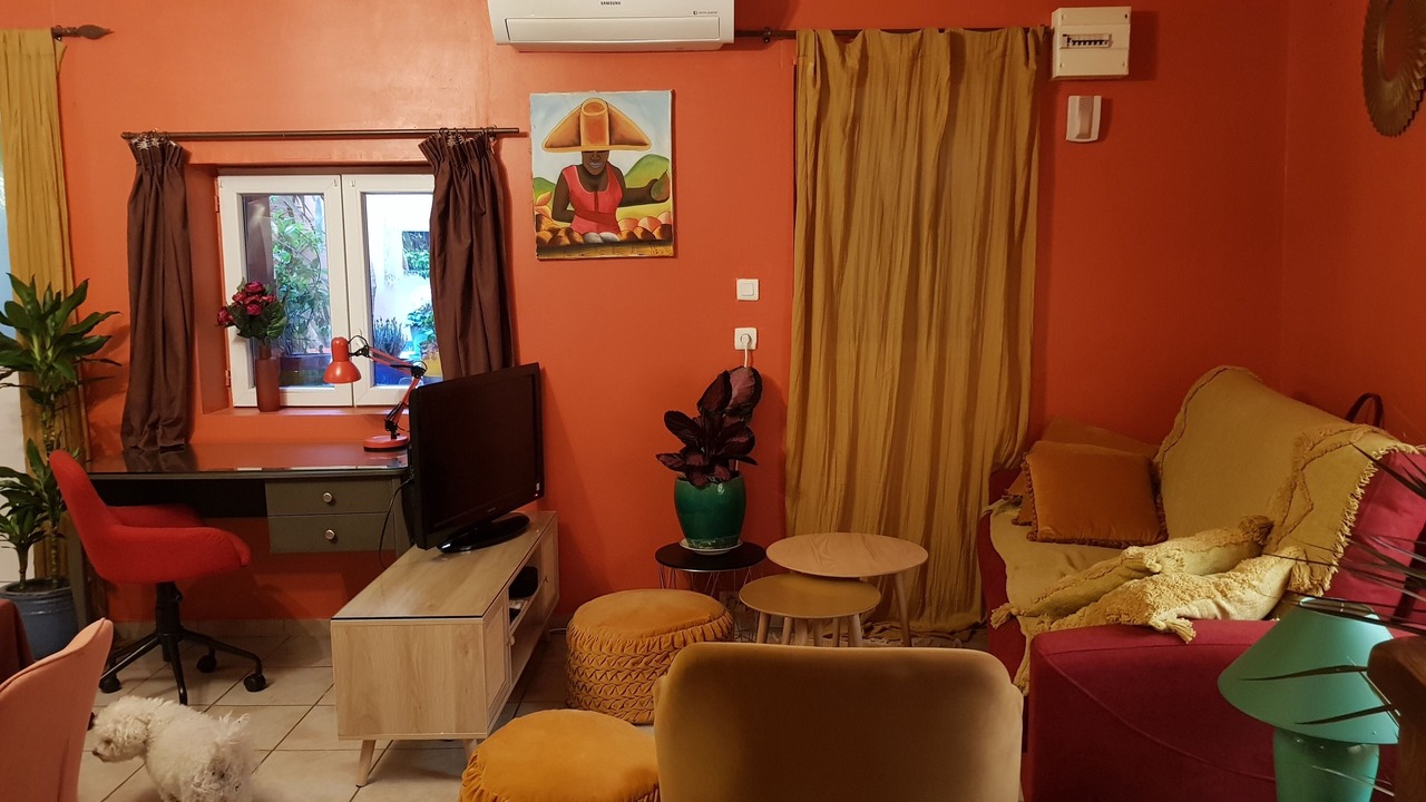 Photo of Livingroom in Quartier Administrations