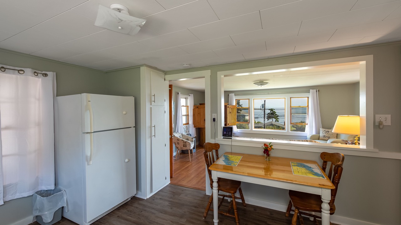 Photo of Others in Mid-Coast and Islands