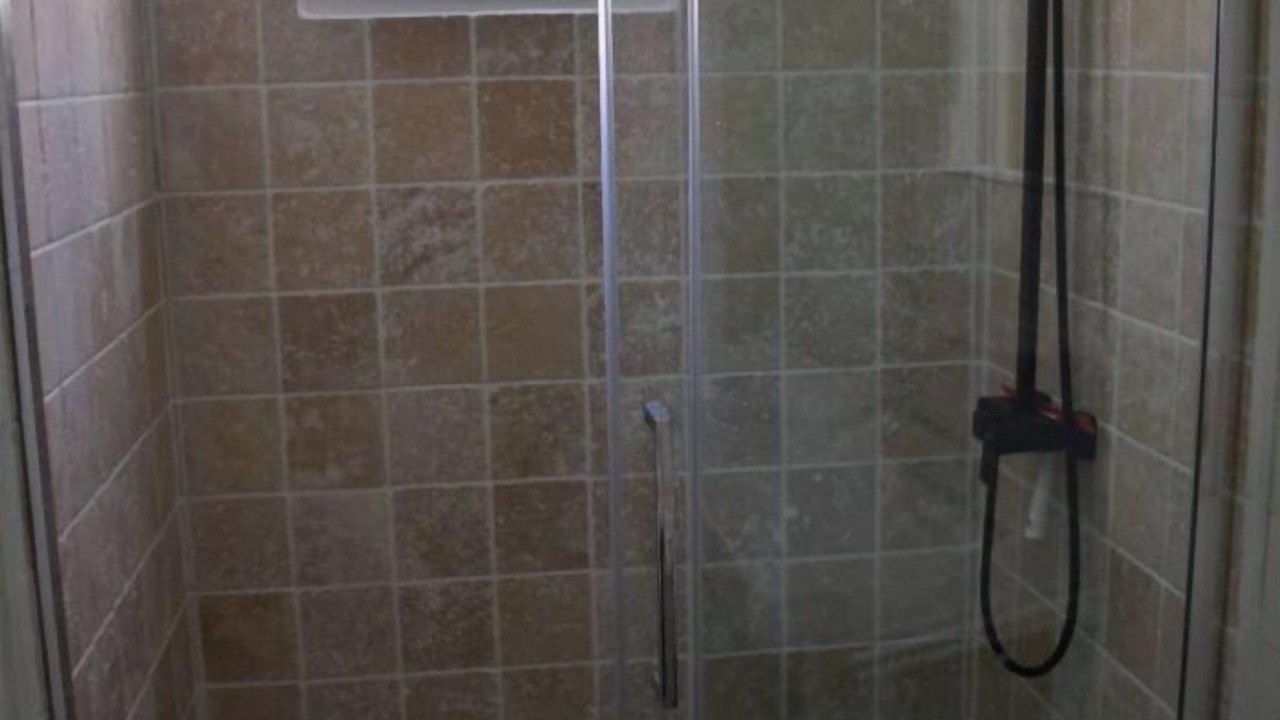 Photo of Bathroom in Roquebrun