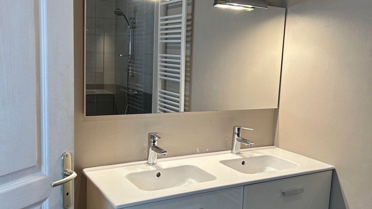 Photo of Bathroom in Rouez