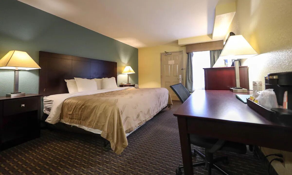 Photo of Bedroom in Montrose