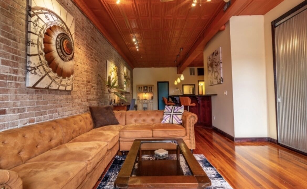 Photo of Livingroom in Neosho