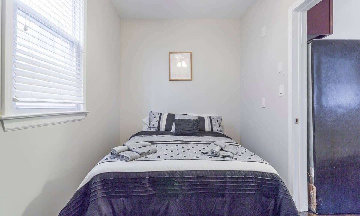 Photo of Bedroom in Roscoe Village