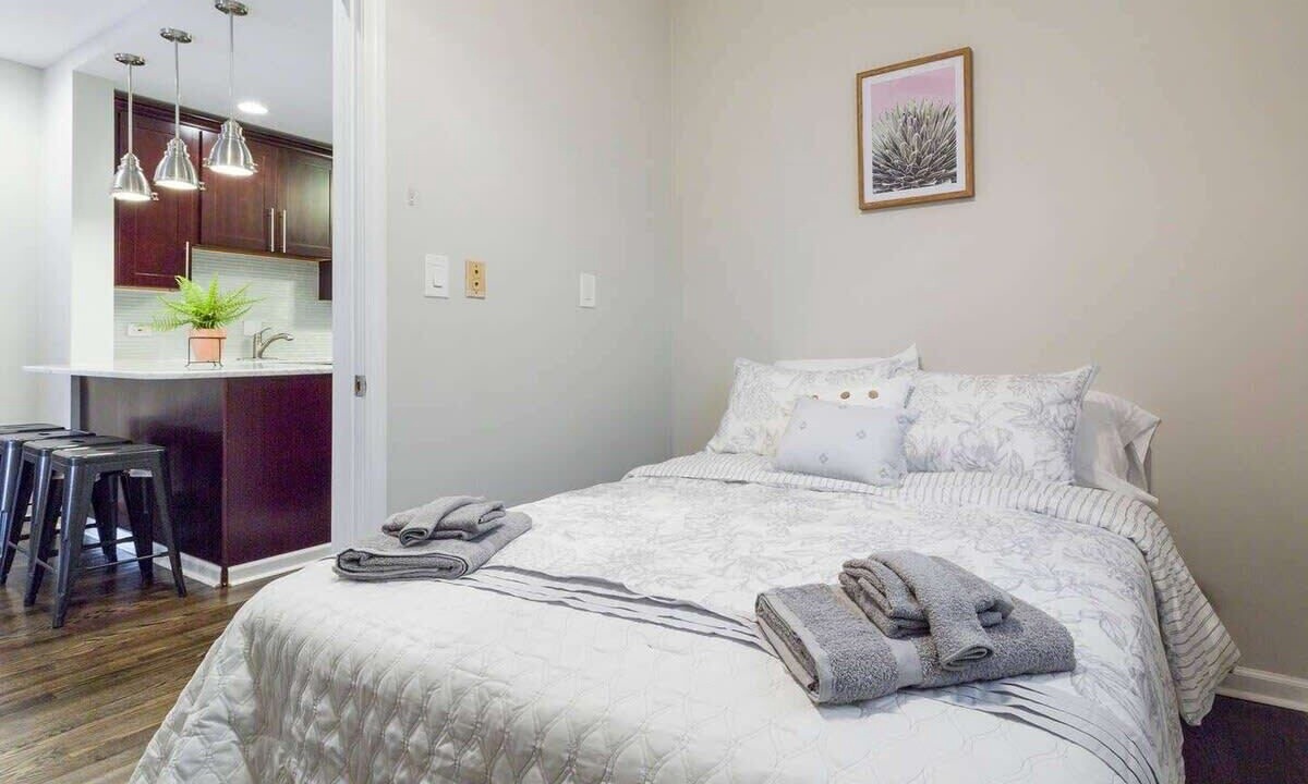 Photo of Bedroom in Roscoe Village