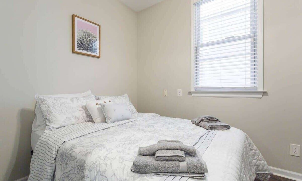 Photo of Bedroom in Roscoe Village