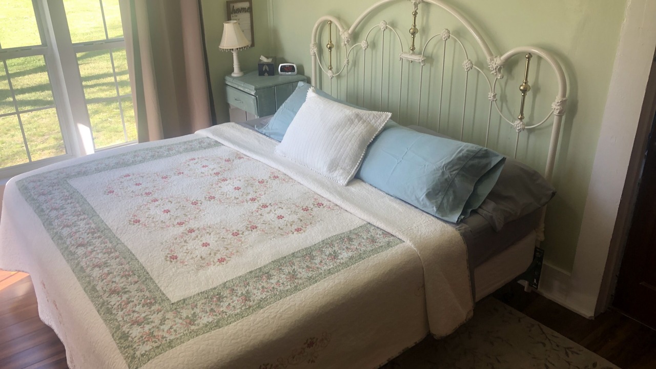 Photo of Bedroom in Mittie