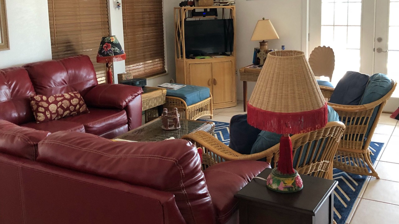 Photo of Livingroom in Crescent Beach