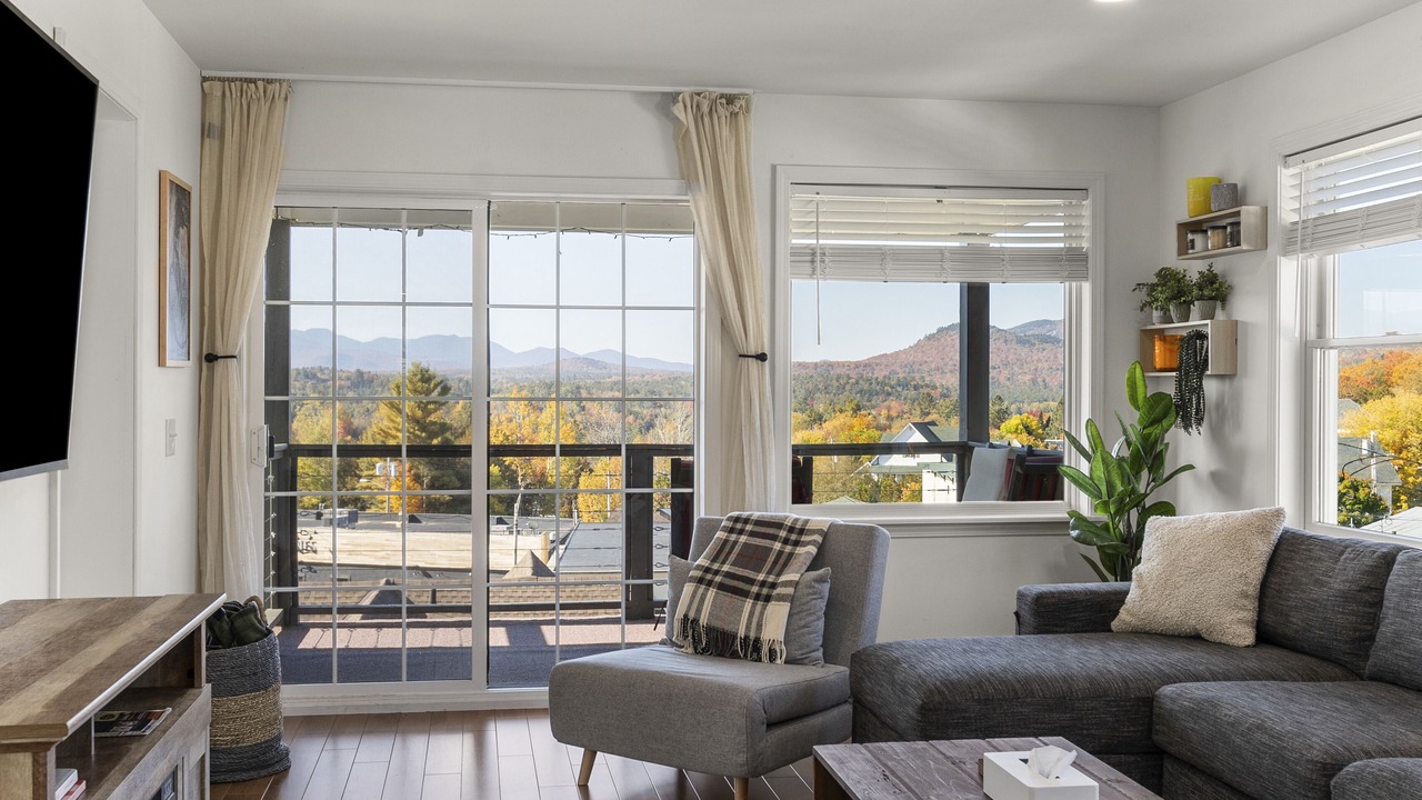 Photo of Livingroom in Lake Placid