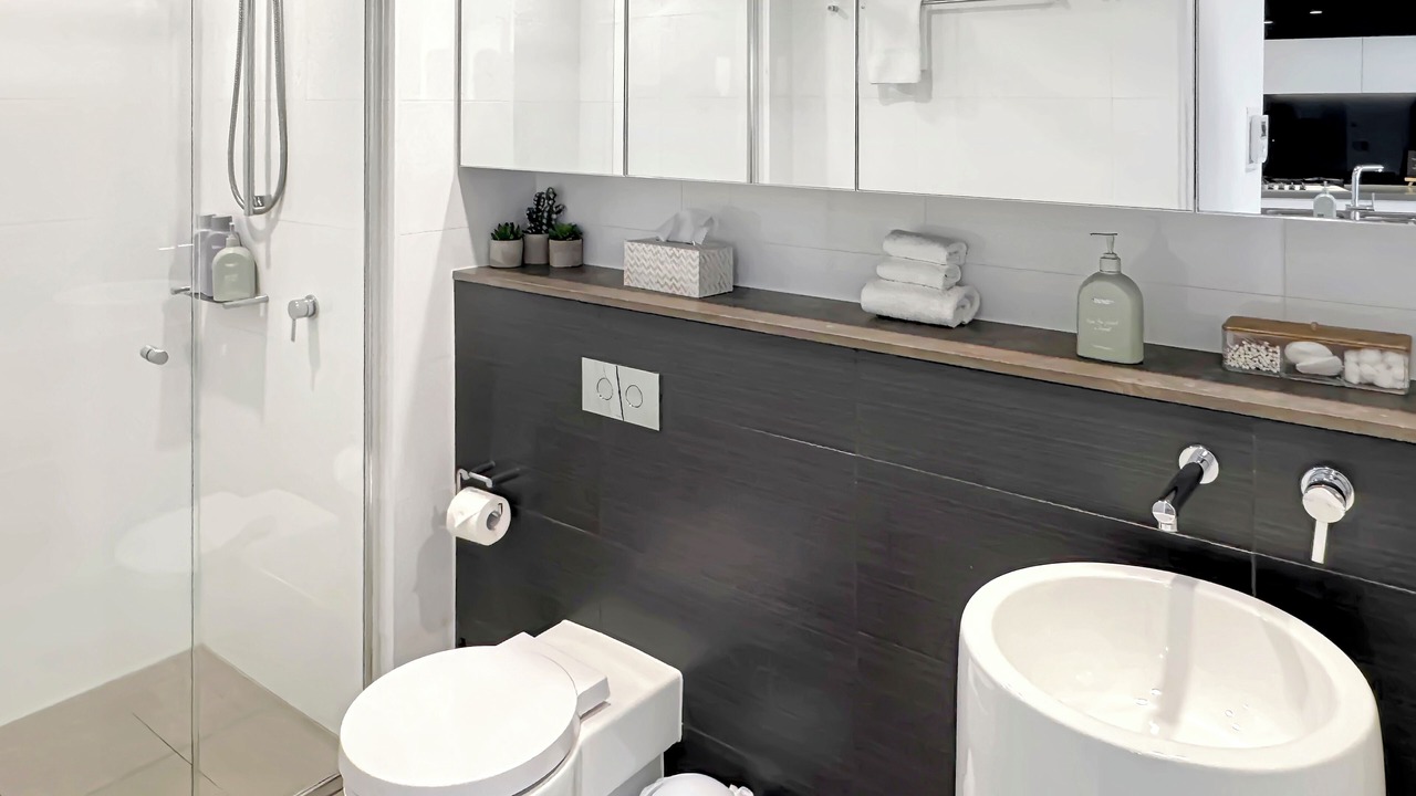 Photo of Bathroom in Broadbeach