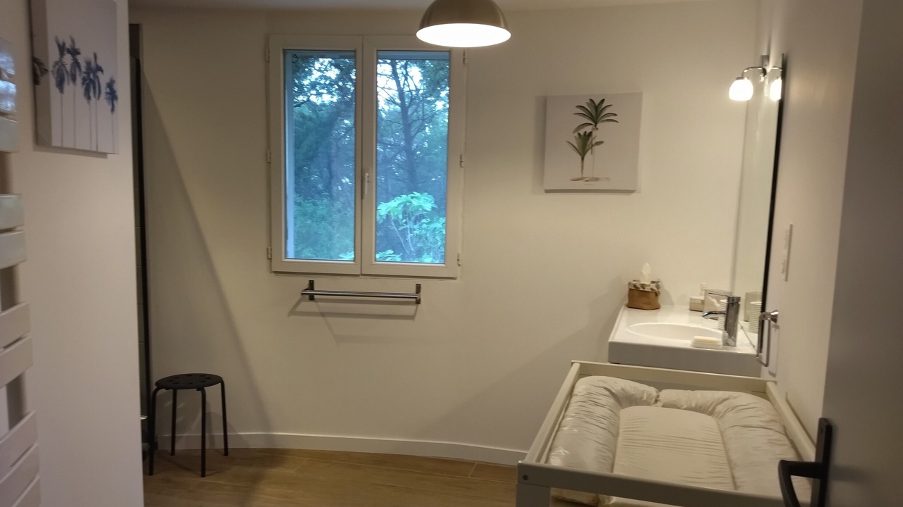 Photo of Bathroom in La Capelle-et-Masmolene