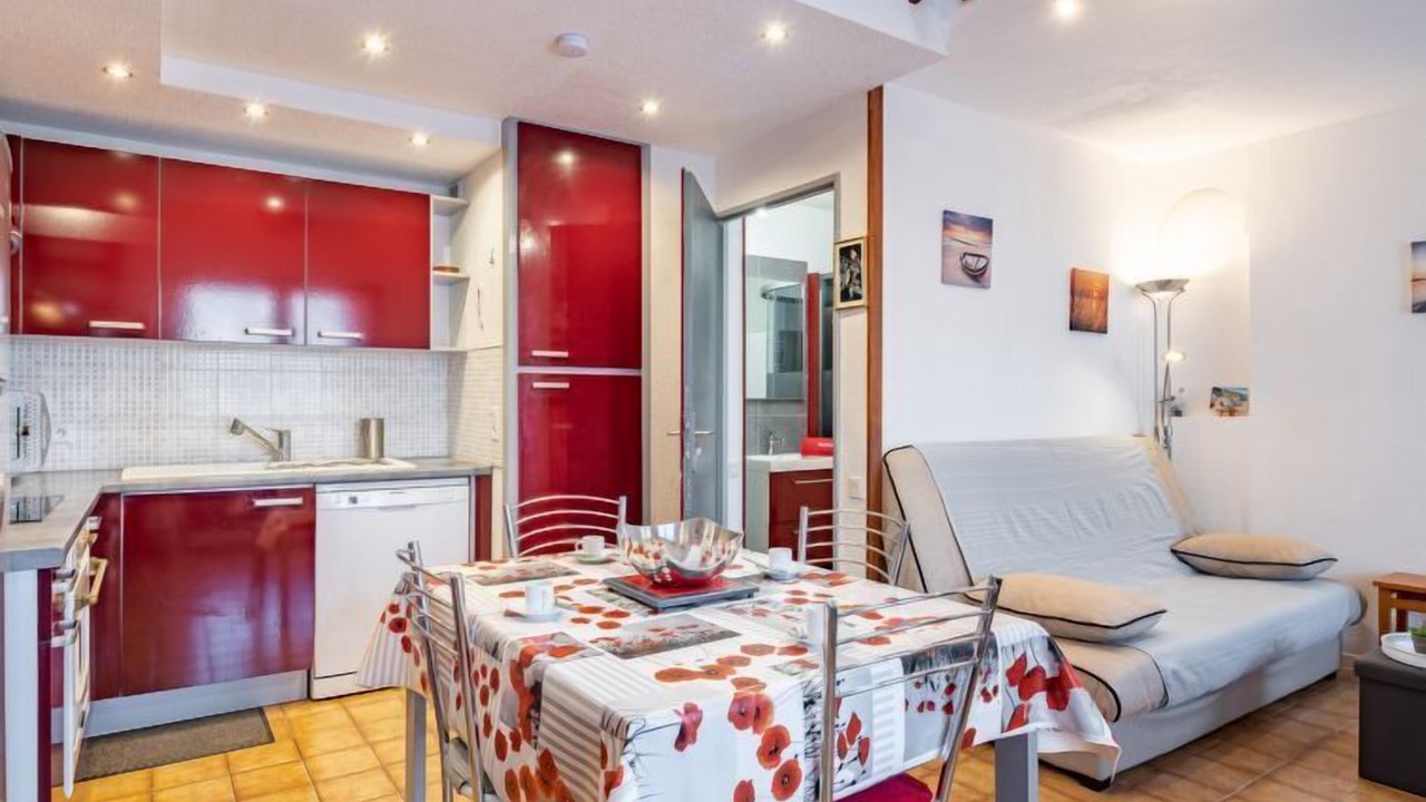 Photo of Bedroom in Saint-Cyprien Plage