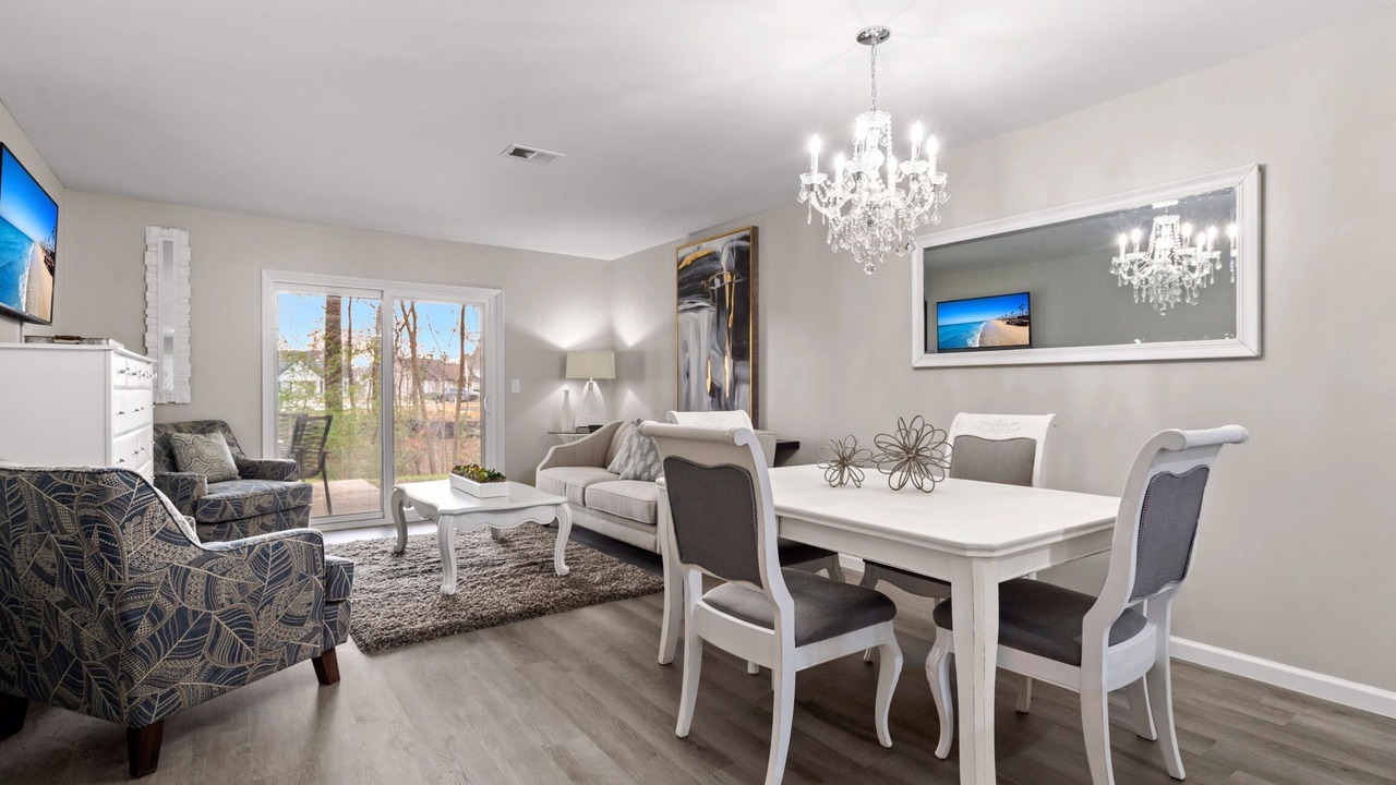 Photo of Livingroom in North Charleston
