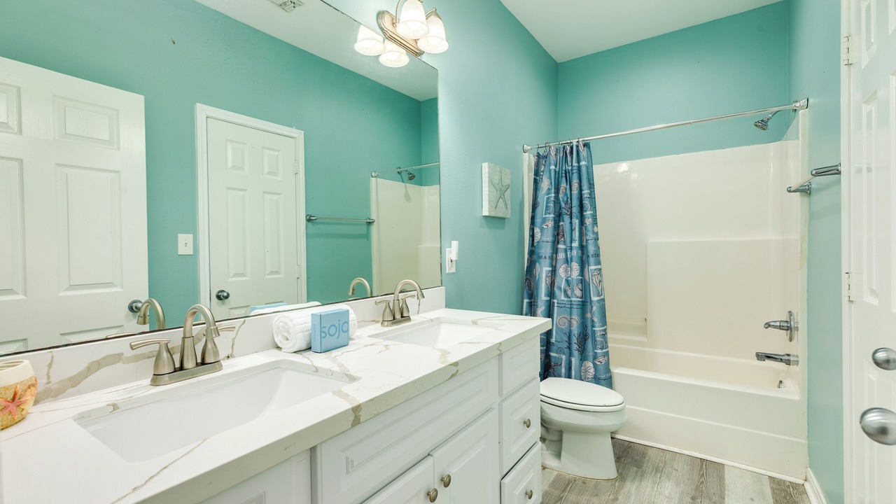 Photo of Bathroom in Miramar