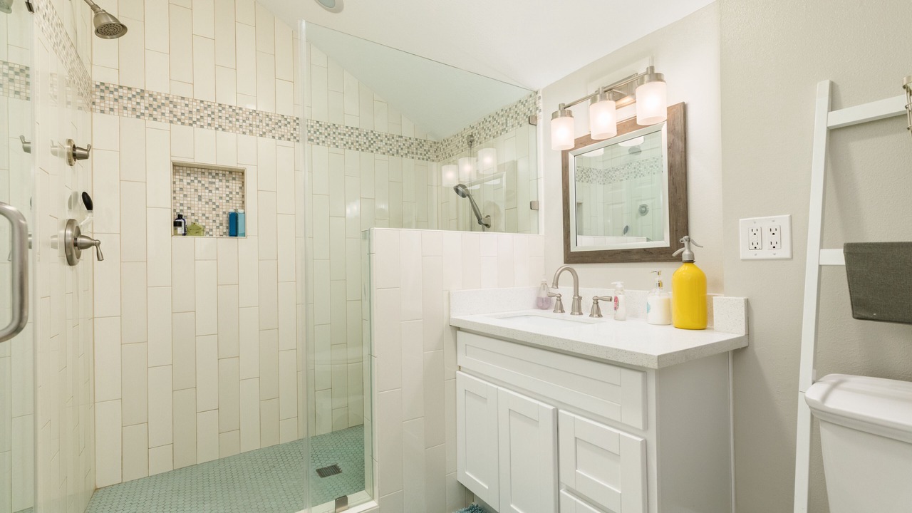 Photo of Bathroom in Indian Beach