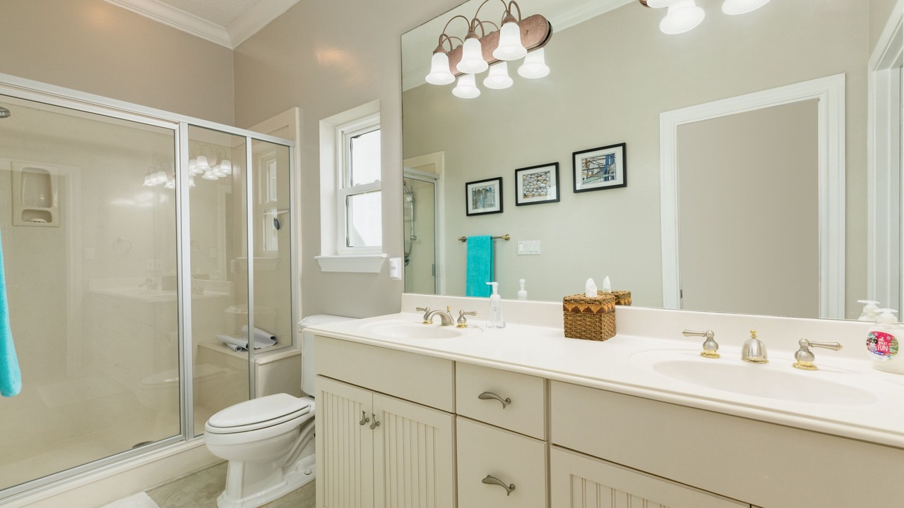 Photo of Bathroom in Indian Beach