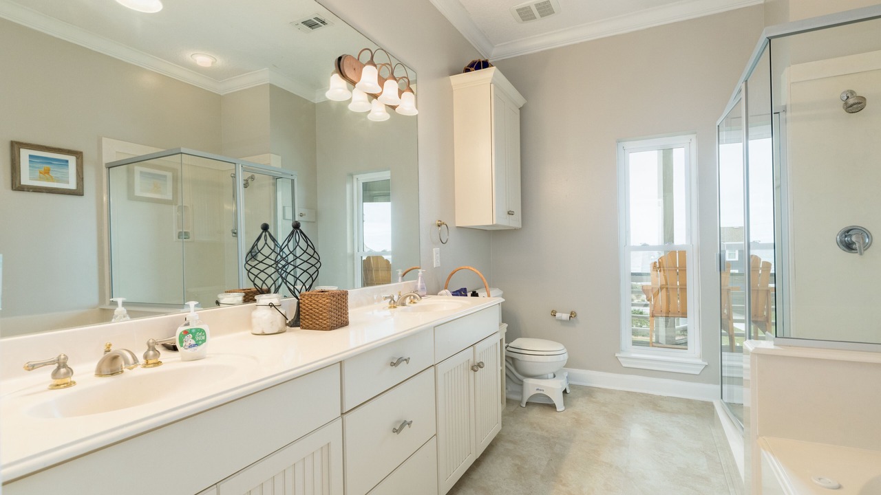 Photo of Bathroom in Indian Beach