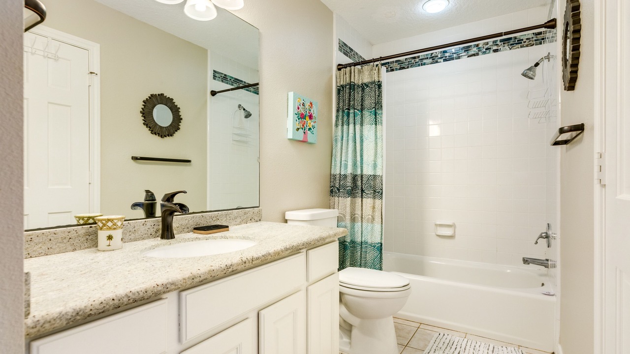 Photo of Bathroom in Pointe San Luis