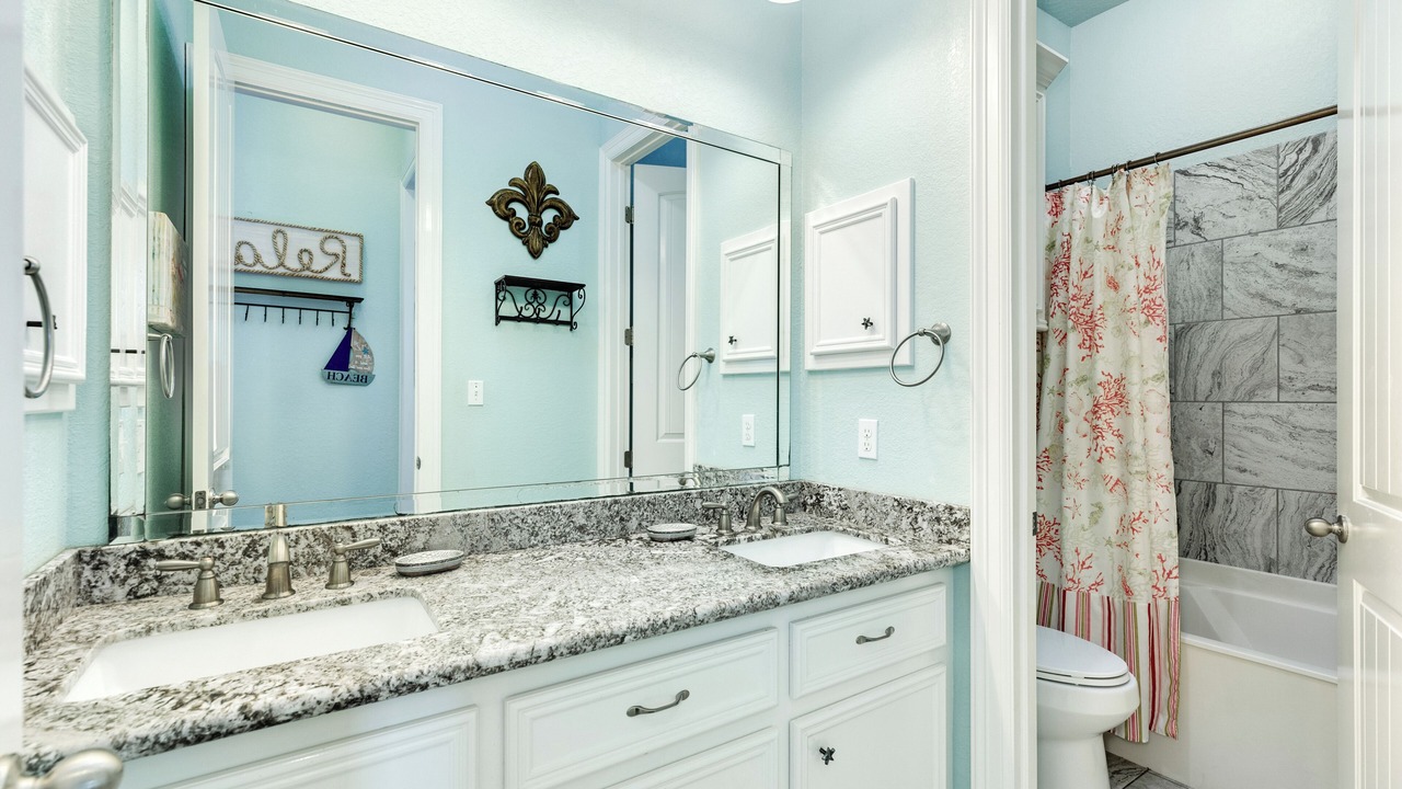 Photo of Bathroom in Pointe San Luis