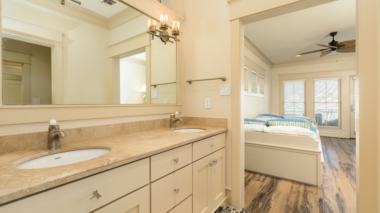 Photo of Bathroom in Beachside Village