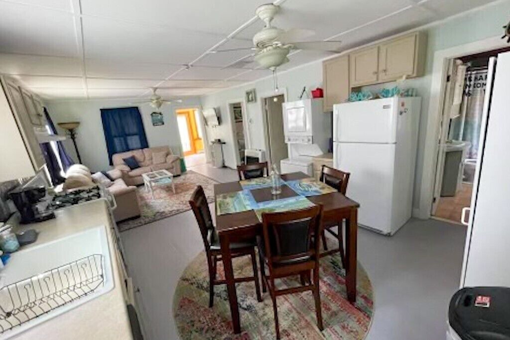 Photo of Livingroom in Sylvan Beach