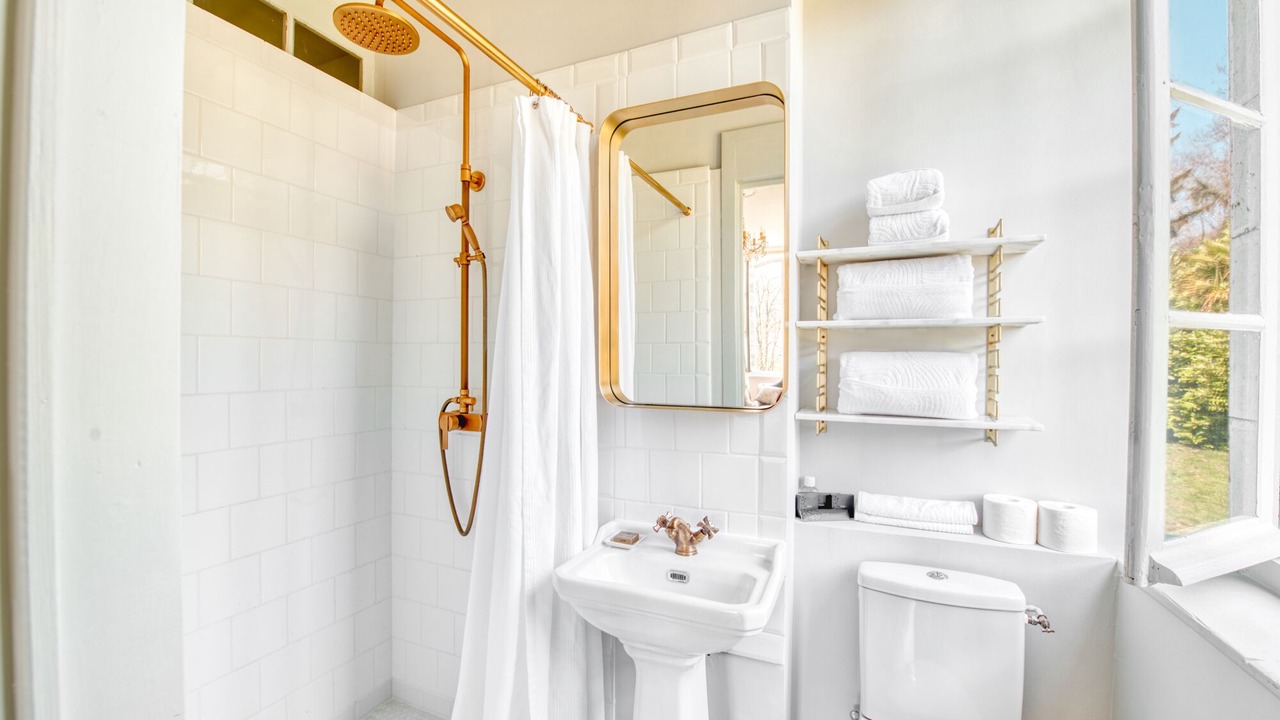 Photo of Bathroom in Siradan