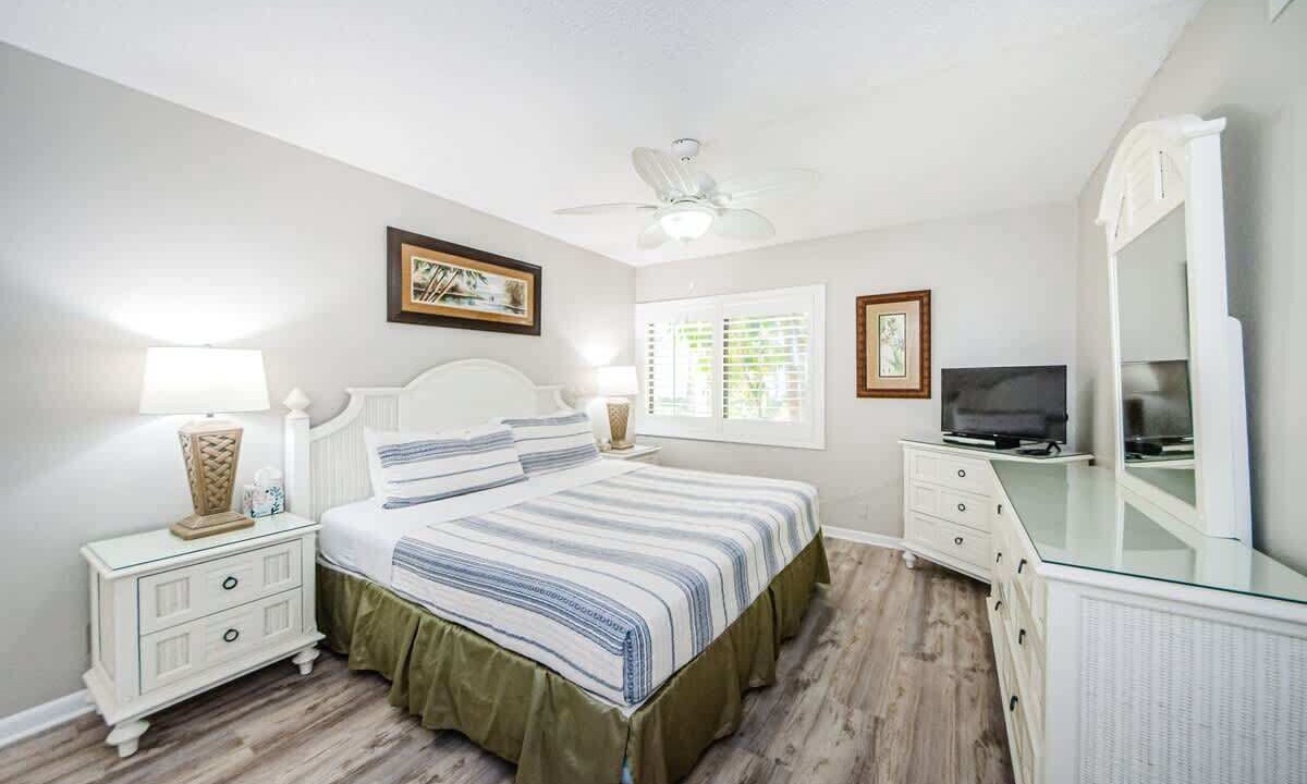Photo of Bedroom in Belleair Beach