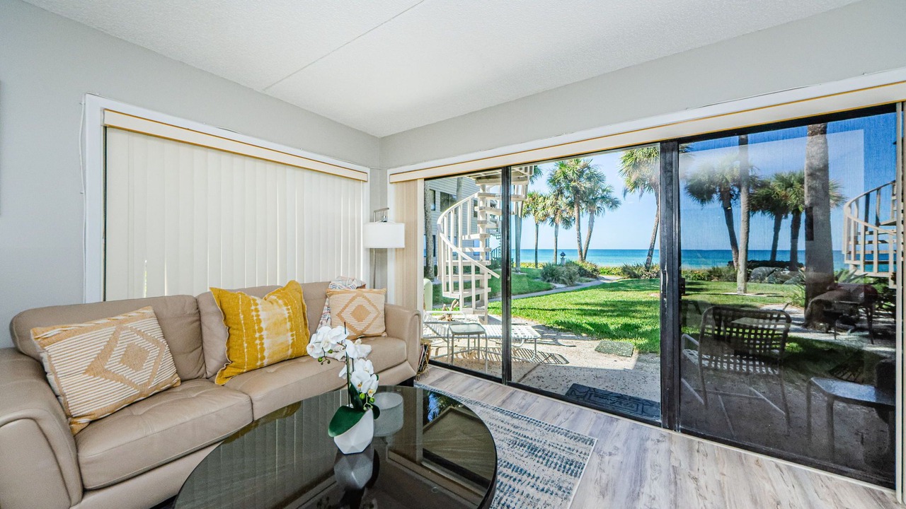 Photo of Livingroom in Belleair Beach