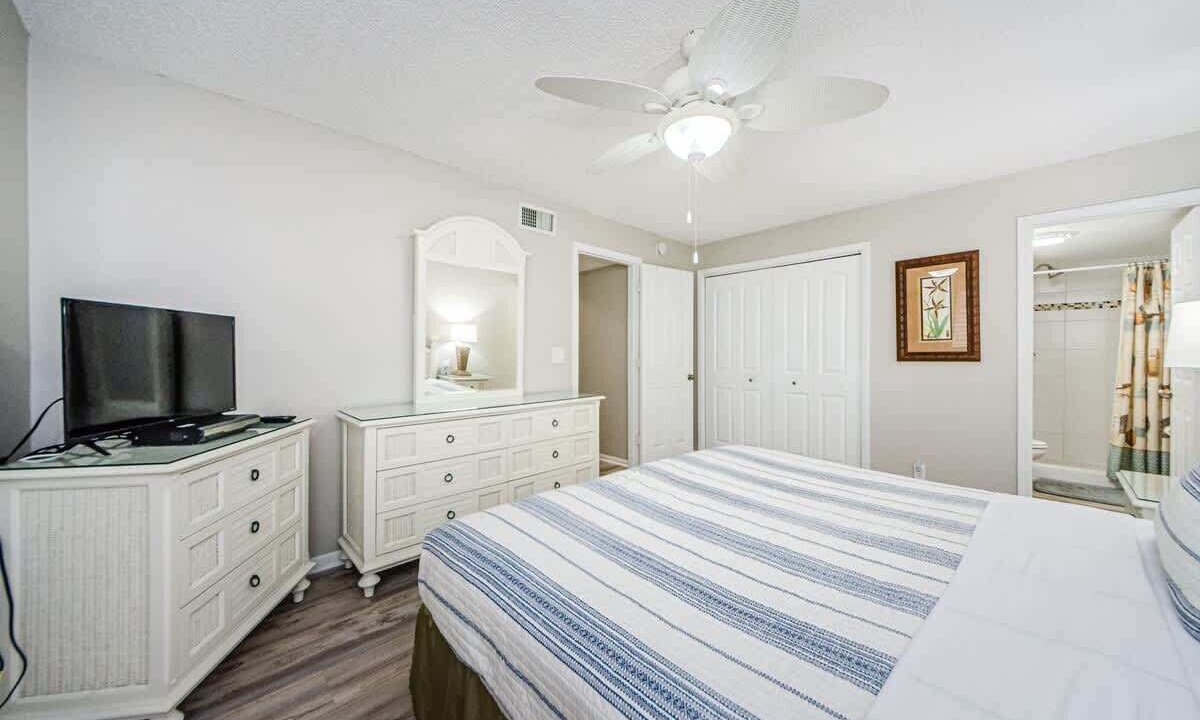 Photo of Bedroom in Belleair Beach