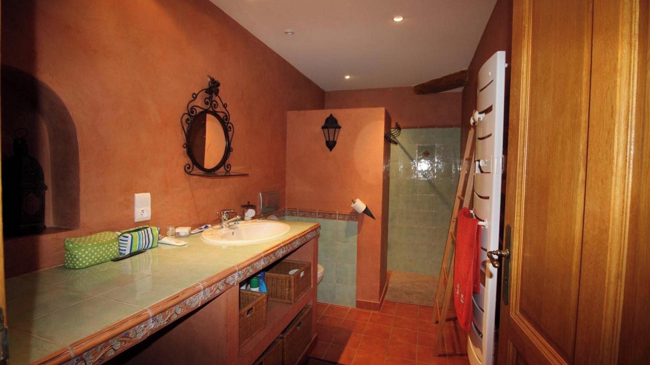 Photo of Bathroom in Castera-Lectourois