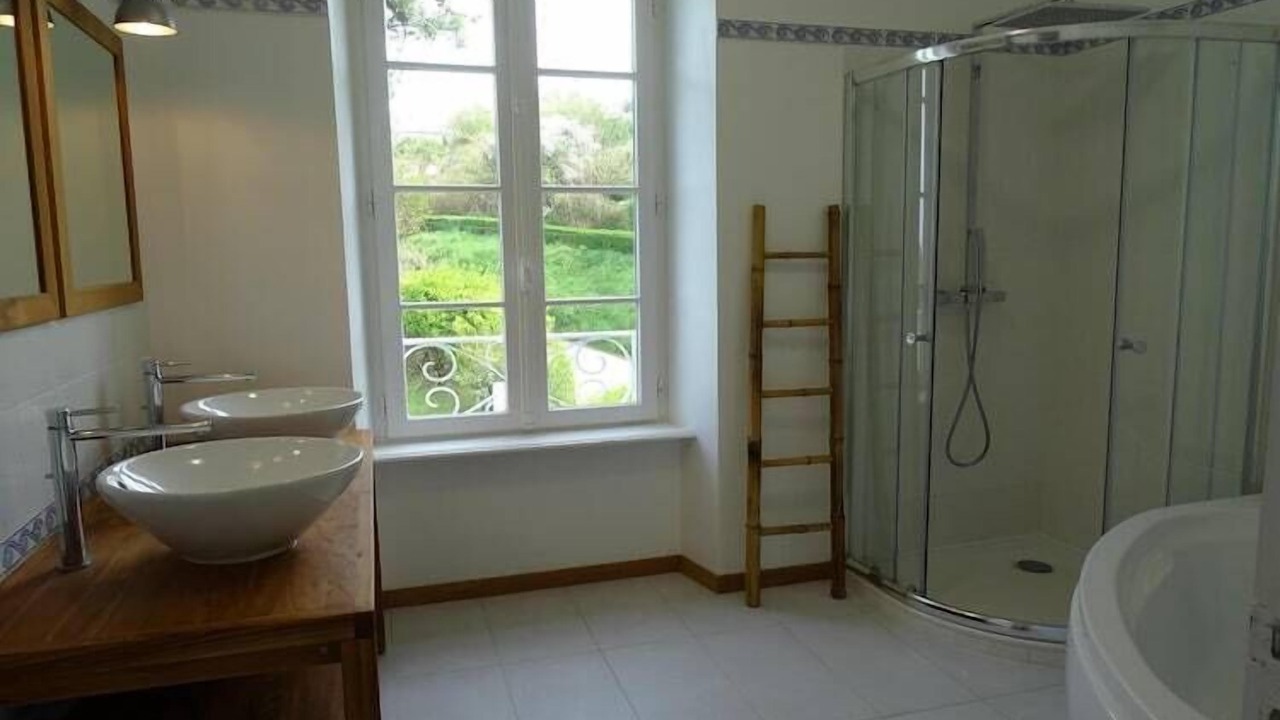 Photo of Bathroom in Plougasnou