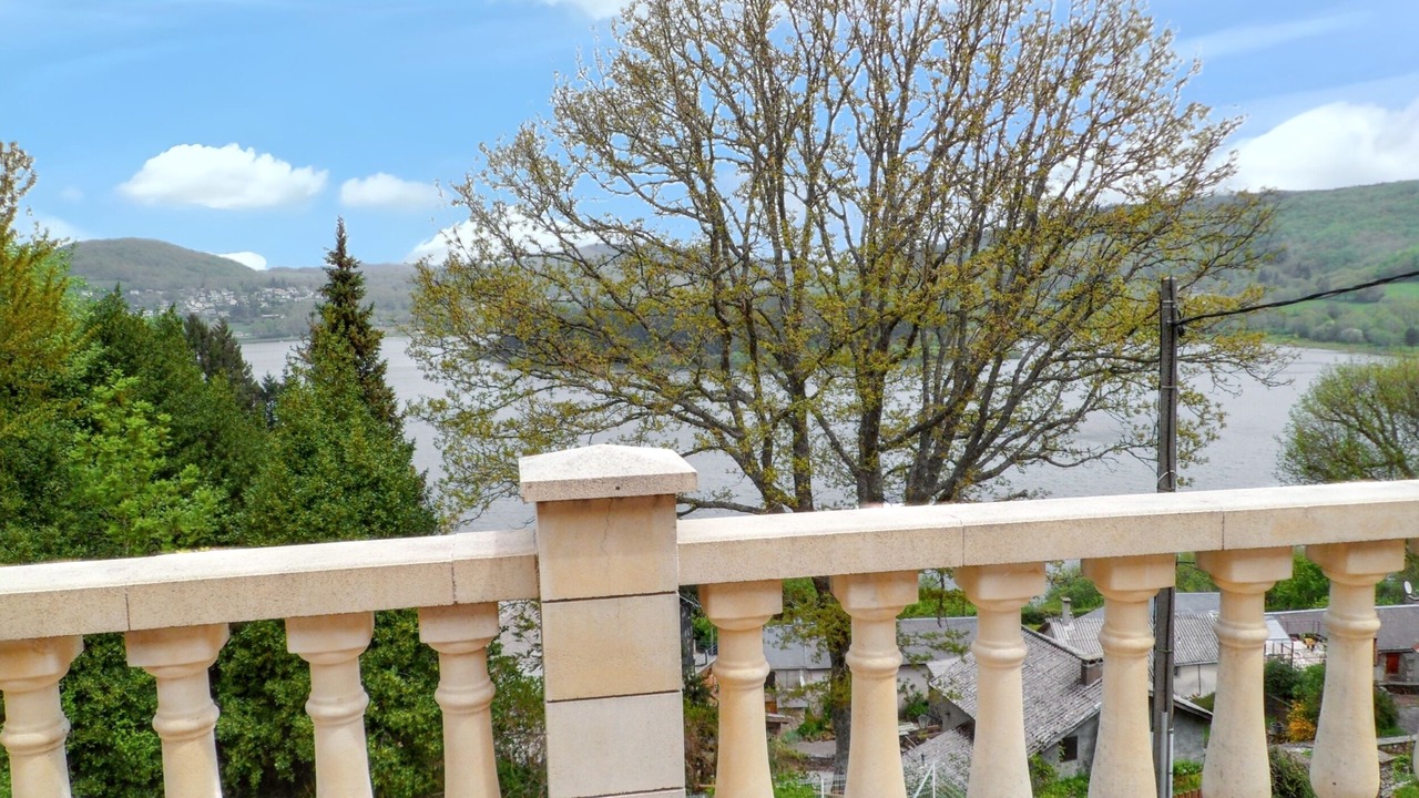 Photo of Outdoor in Nages